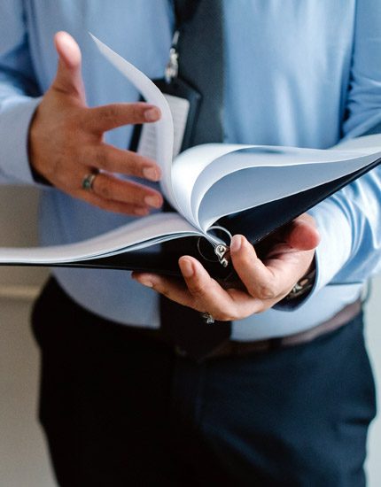 05_CONSULTORIA_TECNICO-JURIDICA_7_Revisión_de_las_condiciones_materiales_de_Seguridad_y_Salud_430x550px 05_CONSULTORIA_TECNICO-JURIDICA_7_Revisión_de_las_condiciones_materiales_de_Seguridad_y_Salud_430x550px